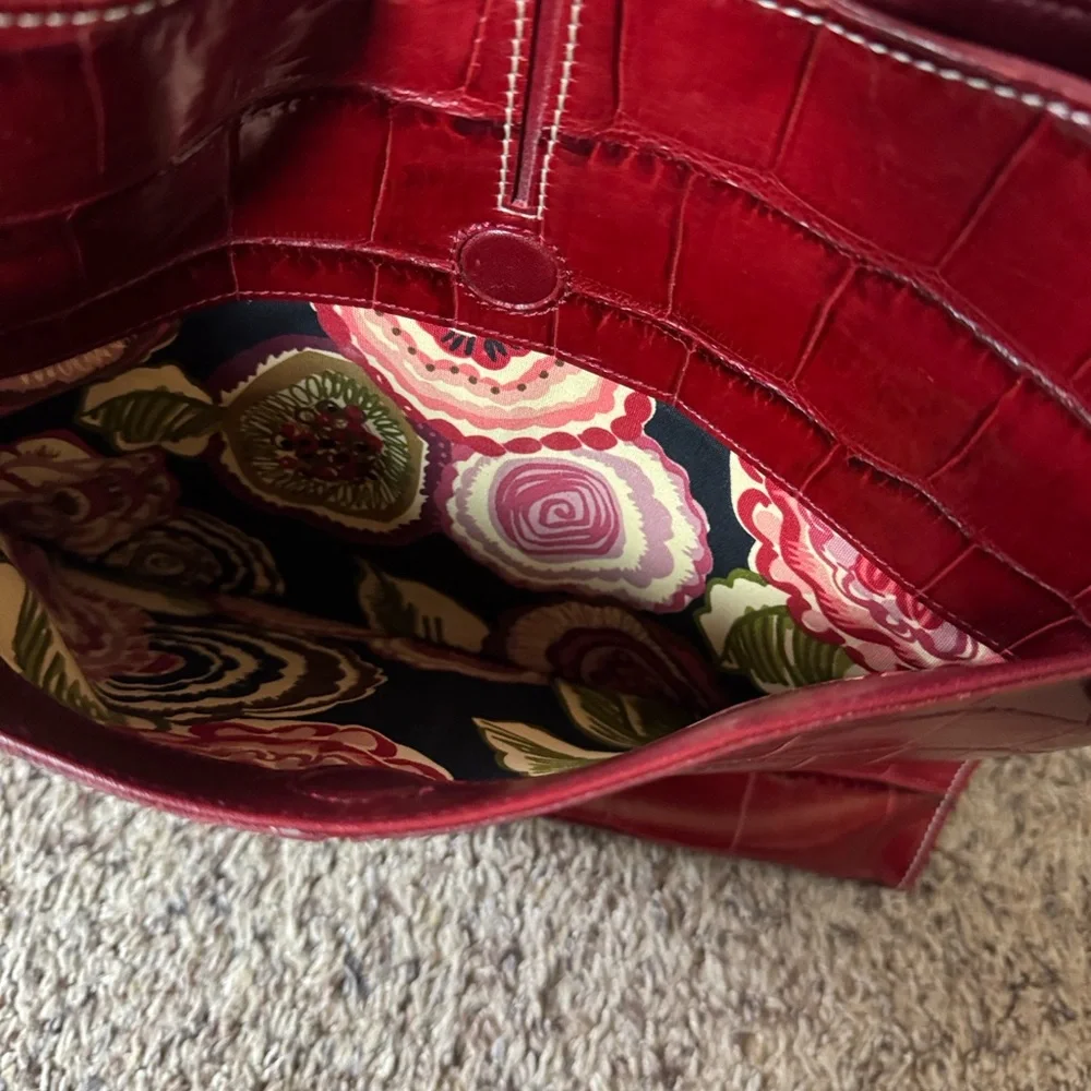 Brighton red croc embossed handbag - Picture 12 of 15